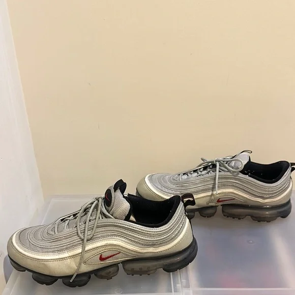 Nike Silver and Black Sneakers - Picture 4 of 7